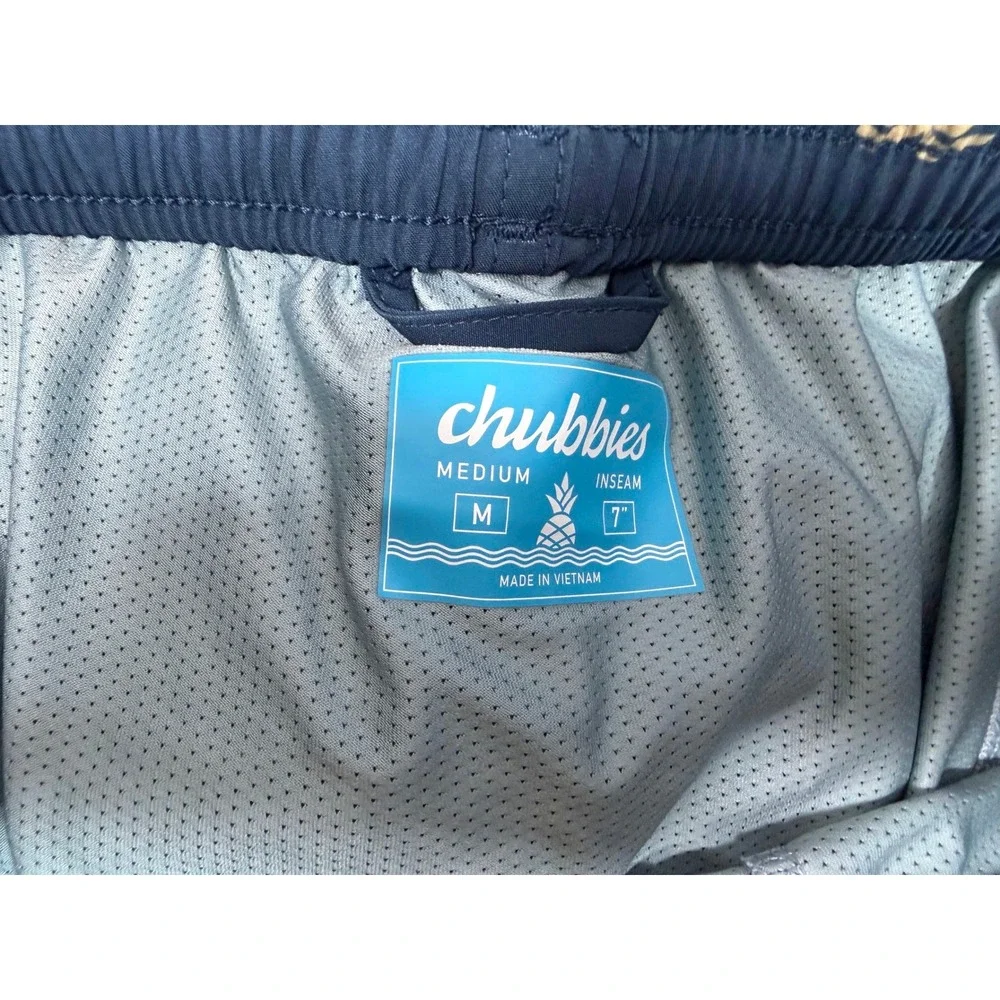 Chubbies Mens Medium Navy Palm Tree Print Swim Trunks Shorts 7 Inch Inseam